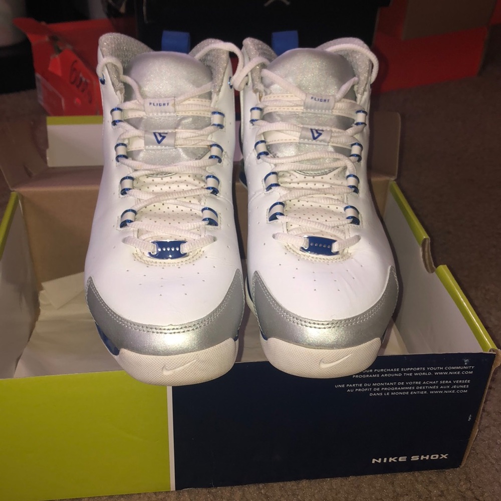 Mike Shock VC III (2004)